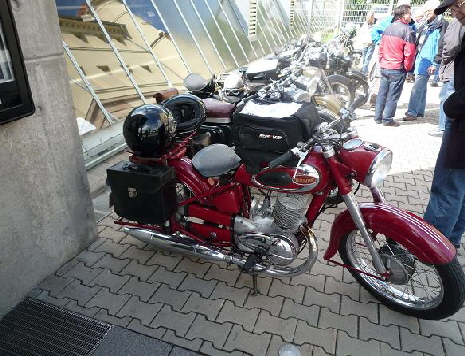 25 Jahre TWN-Zweirad-IG --- 110 Jahre Triumph Motorräder