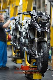 Exklusiver Empfang im Werk mit Rundgang.